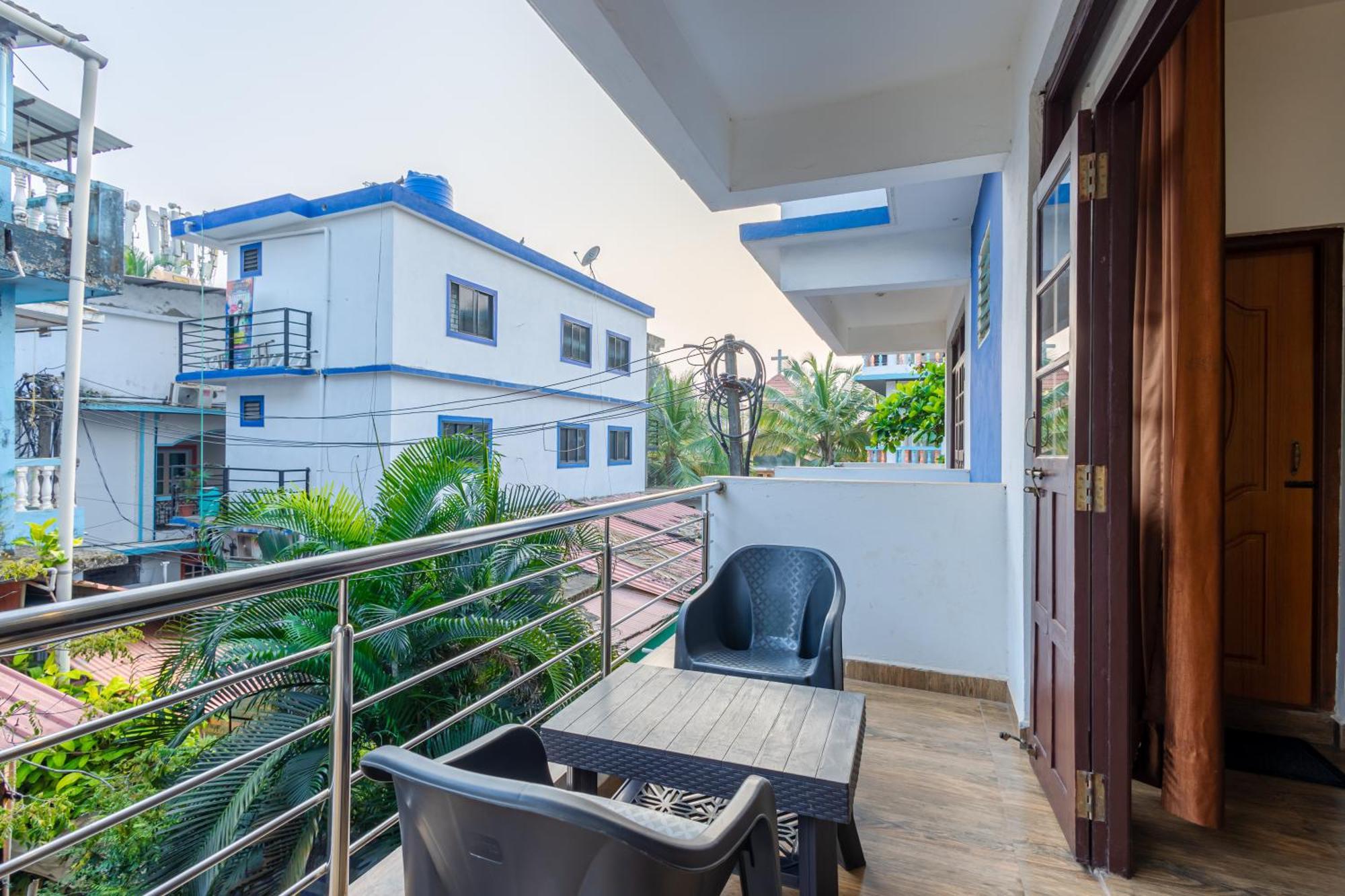 The Wave's Edge Tbv Guest house Baga