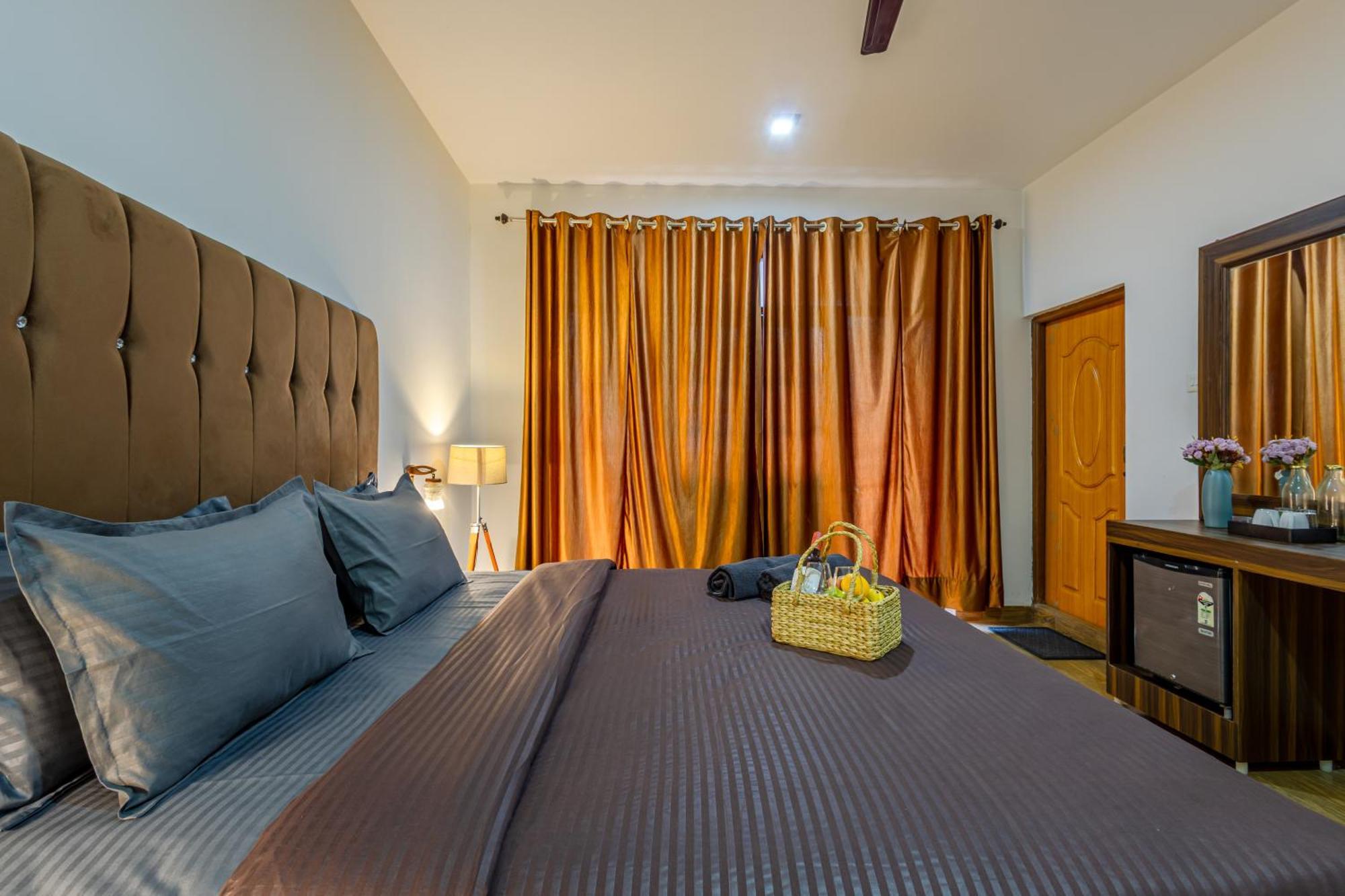 The Wave's Edge Tbv Guest house