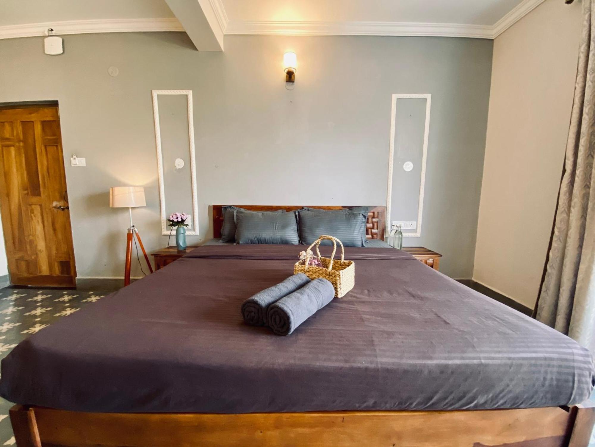 The Wave's Edge Tbv Guest house 2*